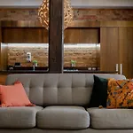 New York Loft Style Apartment Near Victoria Park And Cbd