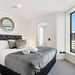 Modern One Bedroom Studio