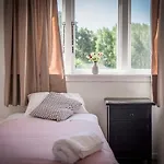 Big Family House 9 Bedroom 4Bh 13 Bed