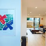 Modern & Cozy 3-Bedroom Home + Great Location