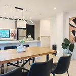 Modern & Cozy 3-Bedroom Home + Great Location