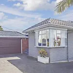 Charming Home - Milford /Castor Bay
