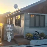Auckland Airport Holiday Home In The Greens