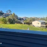 Auckland Airport Holiday Home In The Greens