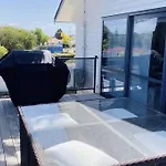“Henderson Dream Guest House”