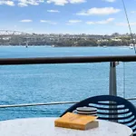 Waterfront Deluxe Apartment - Luxury At It\'S Finest!
