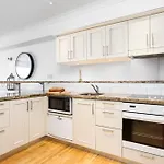Waterfront Deluxe Apartment - Luxury At It\'S Finest!