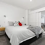 Waterfront Deluxe Apartment - Luxury At It\'S Finest!