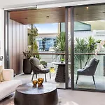 Elegant 1-Bd Wynyard Quarter With Carpark