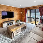 Botany Bliss L Beautiful 4Bed Family Friendly Home