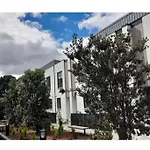 Central Park Stylish Brand New Townhouse, Ellerslie