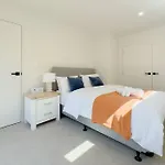 Charming 3-Bedroom House On The North Shore