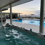 Cbd Studio Getaway