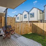 Brand New Family Home 7Km From Airport
