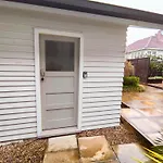 Hot Deal! Sky Stars Spacious Studio Walk To Beach Close To Cbd