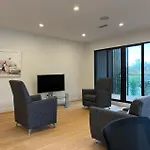 Epsom Tidy House Unit 3
