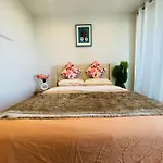 Nice Studio With High-Rise View