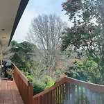 Birdsong Hideaway Two-Bedroom Suite In Browns Bay