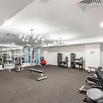Chic 1Br Apt With Pool And Gym Perks
