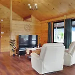 Greenhithe Hidden Gem With Sea Views And Air-Con