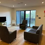 Epsom Tidy House 8