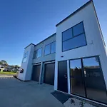 Parkside Living House