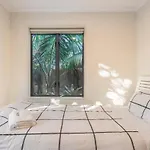 Resort Style In Urban Auckland