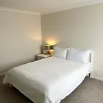 Accommodation In Auckland - Ormiston, Manukau, Flat Bush
