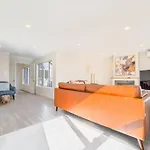Three-Bedroom Home In Somerville