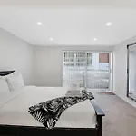 Sunny Beam Guest Suite With Parking And Kitchenette