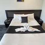 Monument Motor Lodge Papakura