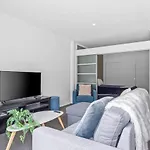 Cosy 1Br Princes Wharf Central