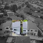 Botany Modern Townhouse Retreat