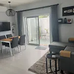 Smart And Stylish In Glen Eden