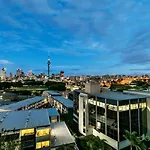 Stylish 2Br City Views W 2 Parks