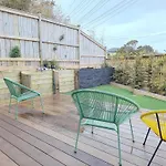 Stylish Family Retreat In Hillcrest 4 Bedroom And Playroom
