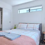 Stylish Family Retreat In Hillcrest 4 Bedroom And Playroom