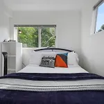 Cosy 2 Bedrooms At Mission Bay