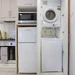 Luxurious Apt With Rooftop Pool Gym Tennis Carpark