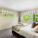 Charming Oasis, Your Cozy Retreat Awaits