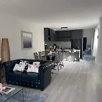Luxury Villa- Long Bay Manhattan