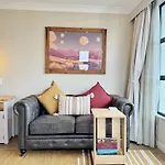 Free Carpark, Balcony With Park Views, Pool And Spa