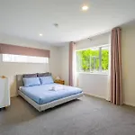 Your Holiday Retreat In Long Bay