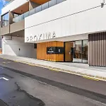 Stylish Apt With Balcony And Full Amenities