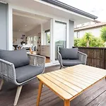 Charming Home Forrest Hill