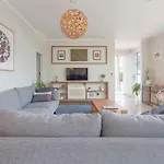 Executive Home In Kohi