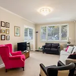 Spacious Mt Eden Apartment