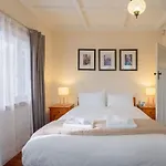 Charming Takapuna Residence