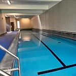 Newmarket Fully Furnished 2 Bedrooms