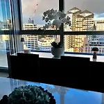New Condo, Central Auckland, 3Br, Pool, Gym, Parking